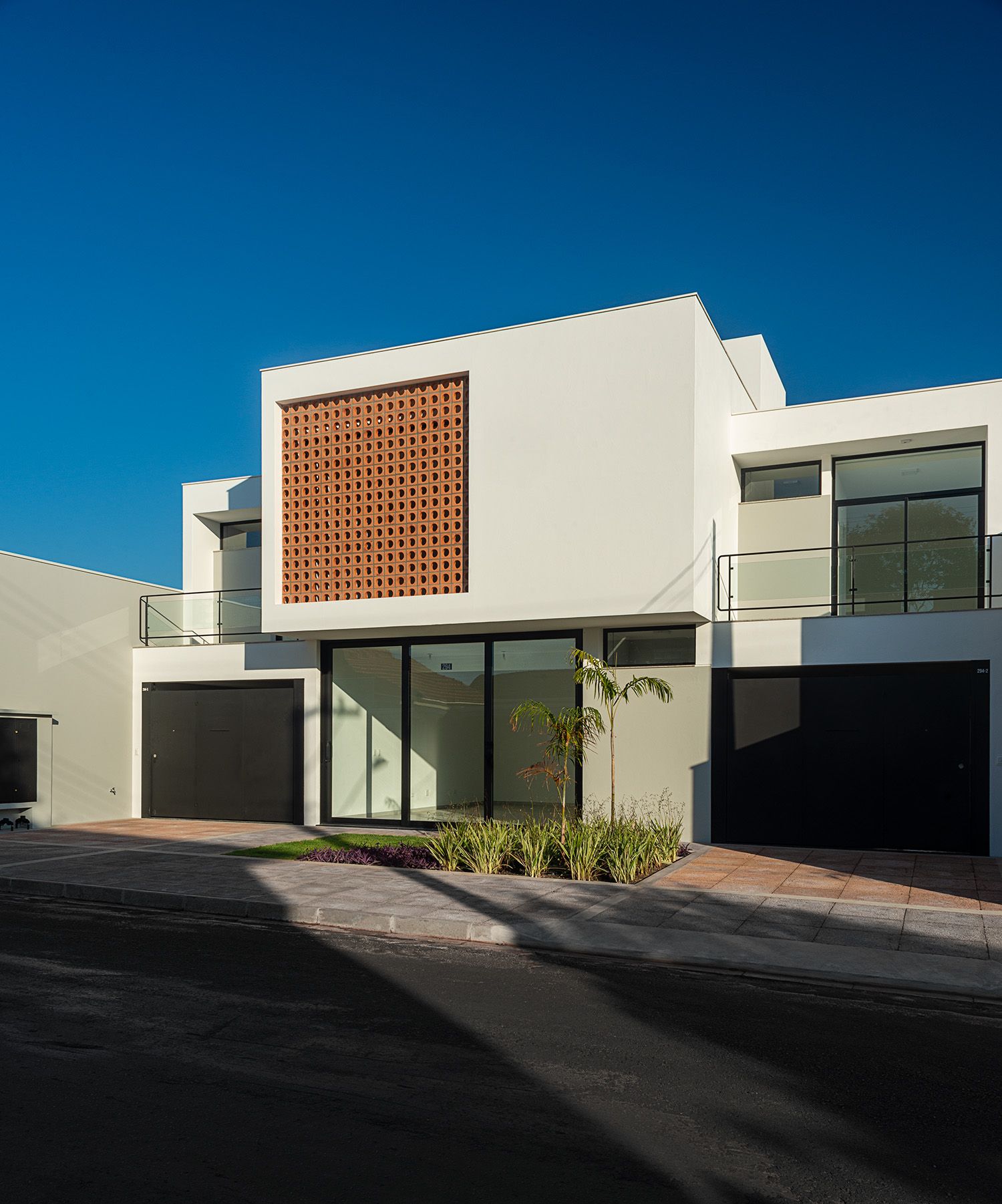 Casas e Comércio RC, Ribeirão Claro, PR